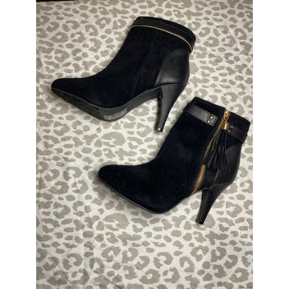 Cushion Walk by Avon Ankle Booties Women’s Size 8 Black Gold Zip Preowned